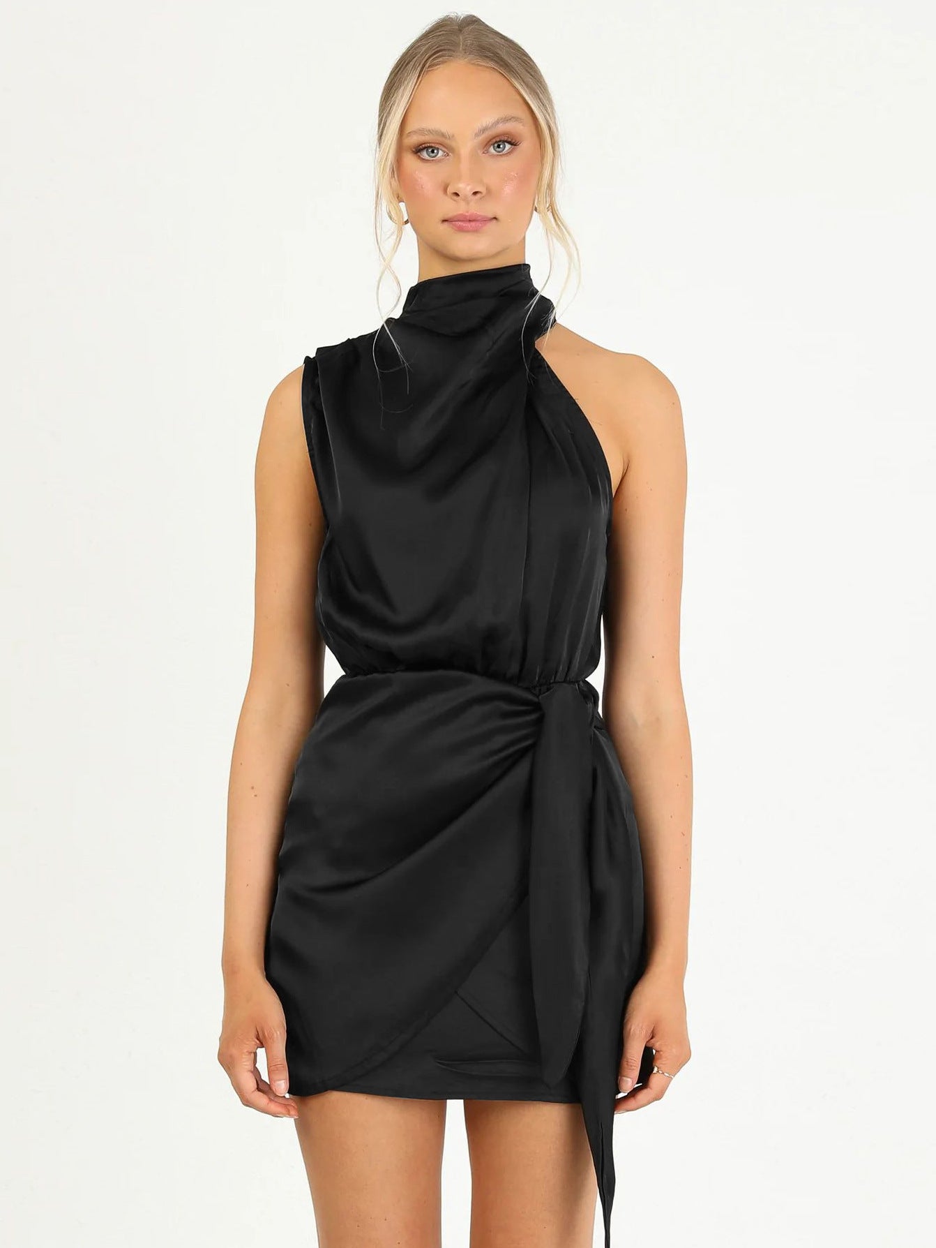 Betty Slim Fit Socialite Dress