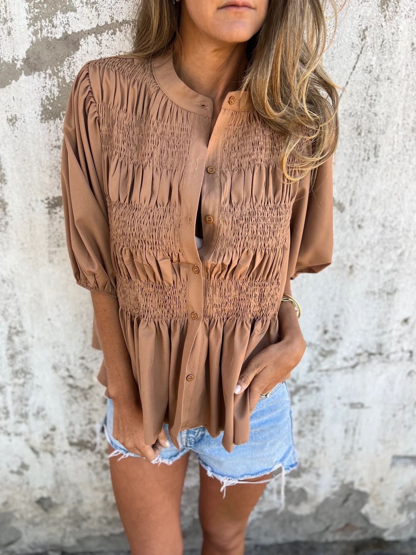 Pleated Button Short-sleeved top